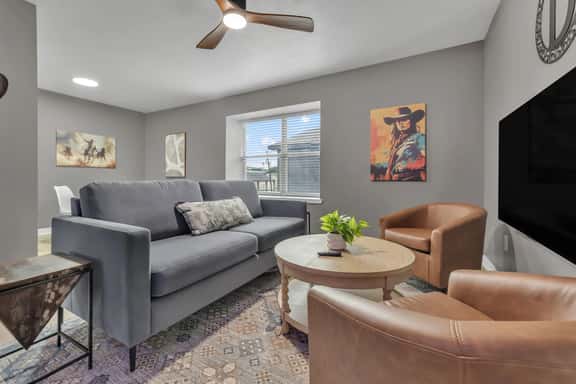Dallas - Image 1